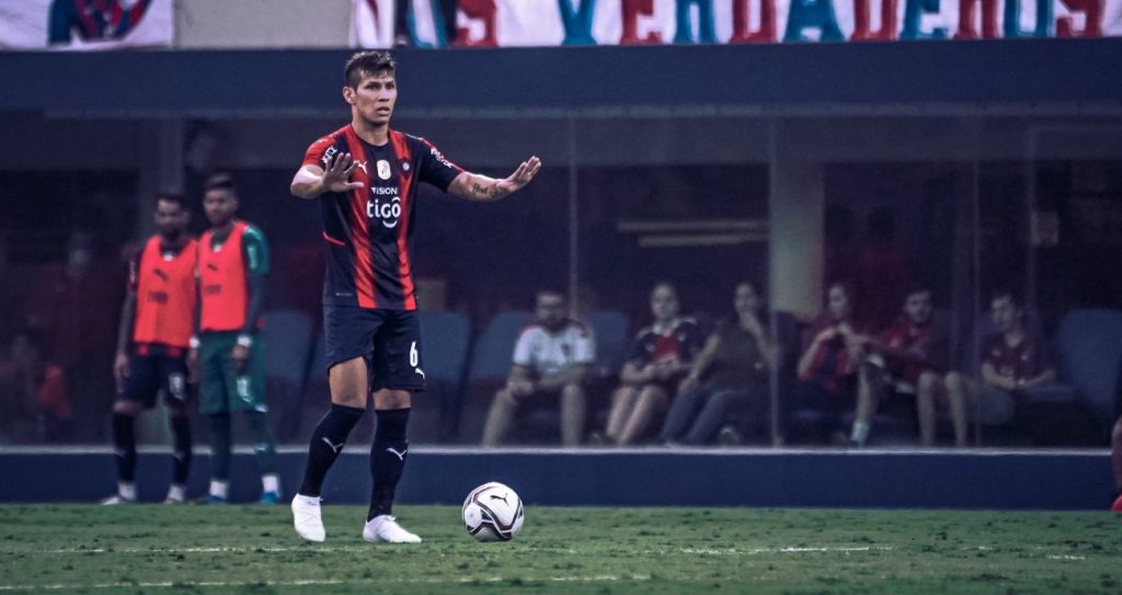 Rafael Carrascal quiere seguir en Cerro y jugar por Colombia