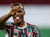 Fluminense se impone a Oriente Petrolero 