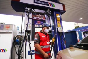 Desde mañana también baja el precio de la nafta 88 octanos de Petropar