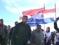 Mario Abdo defiende a “capa y espada” el acuerdo entreguista con el Brasil