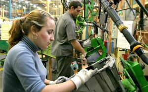 La brecha laboral entre hombres y mujeres en Paraguay ronda el 40 %
