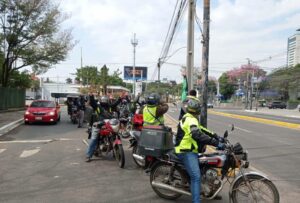 Deliverys buscan regular las plataformas digitales