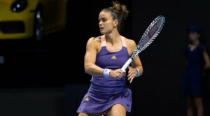 Sakkari y Sabalenka debutan con triunfo en las Finales WTA