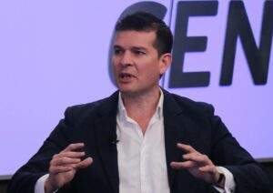 “Gana tranquilo Santi y también Horacio”